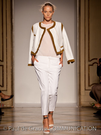 BeeQUEEN P/E 2012 BeeQUEEN P/E 2012