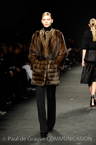 BRIONI DONNA - COLLEZIONE F/W 2012 BRIONI DONNA - COLLEZIONE F/W 2012