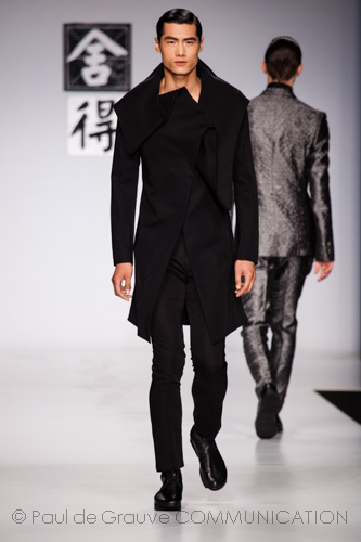 Jiwenbo - Spring Summer 2014 ph: D. Munegato / PdG Communication Jiwenbo - Spring Summer 2014 ph: D. Munegato / PdG Communication