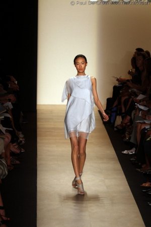 bcbgmaxazria-ss11-18a bcbgmaxazria-ss11-18a