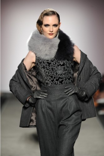 Raffella Curiel sfila a Roma e festeggia il suo 50° anno di haute couture