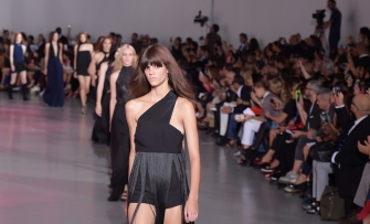 Free and sophisticated, the CoSTUME NATIONAL’s woman for summer 2015