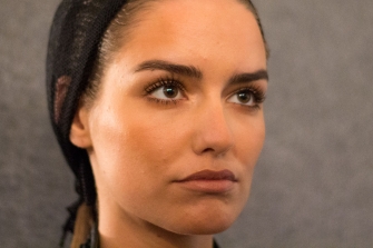 BEAUTY TALK: Backstage at Dsquared2 S/S 2016 Fashion Show